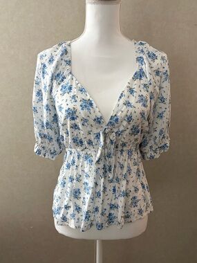 Tie-Front Floral Peasant Blouse in White and Blue